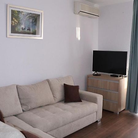 Liget Apartmanhaz 凯达库塔尼 外观 照片