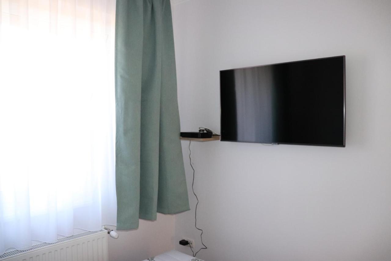 Liget Apartmanhaz 凯达库塔尼 外观 照片