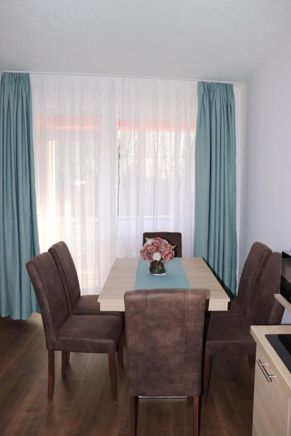 Liget Apartmanhaz 凯达库塔尼 外观 照片