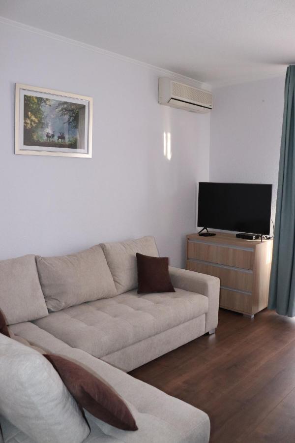 Liget Apartmanhaz 凯达库塔尼 外观 照片