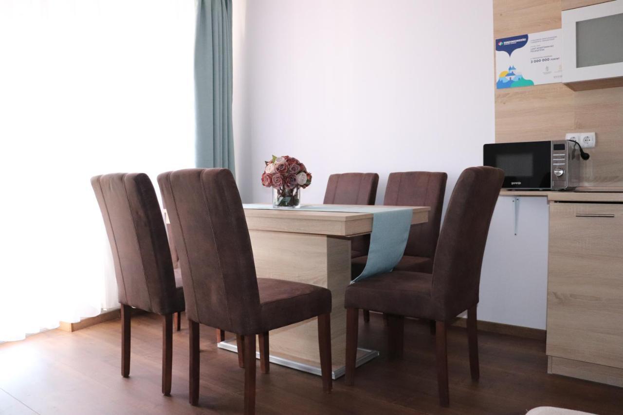 Liget Apartmanhaz 凯达库塔尼 外观 照片